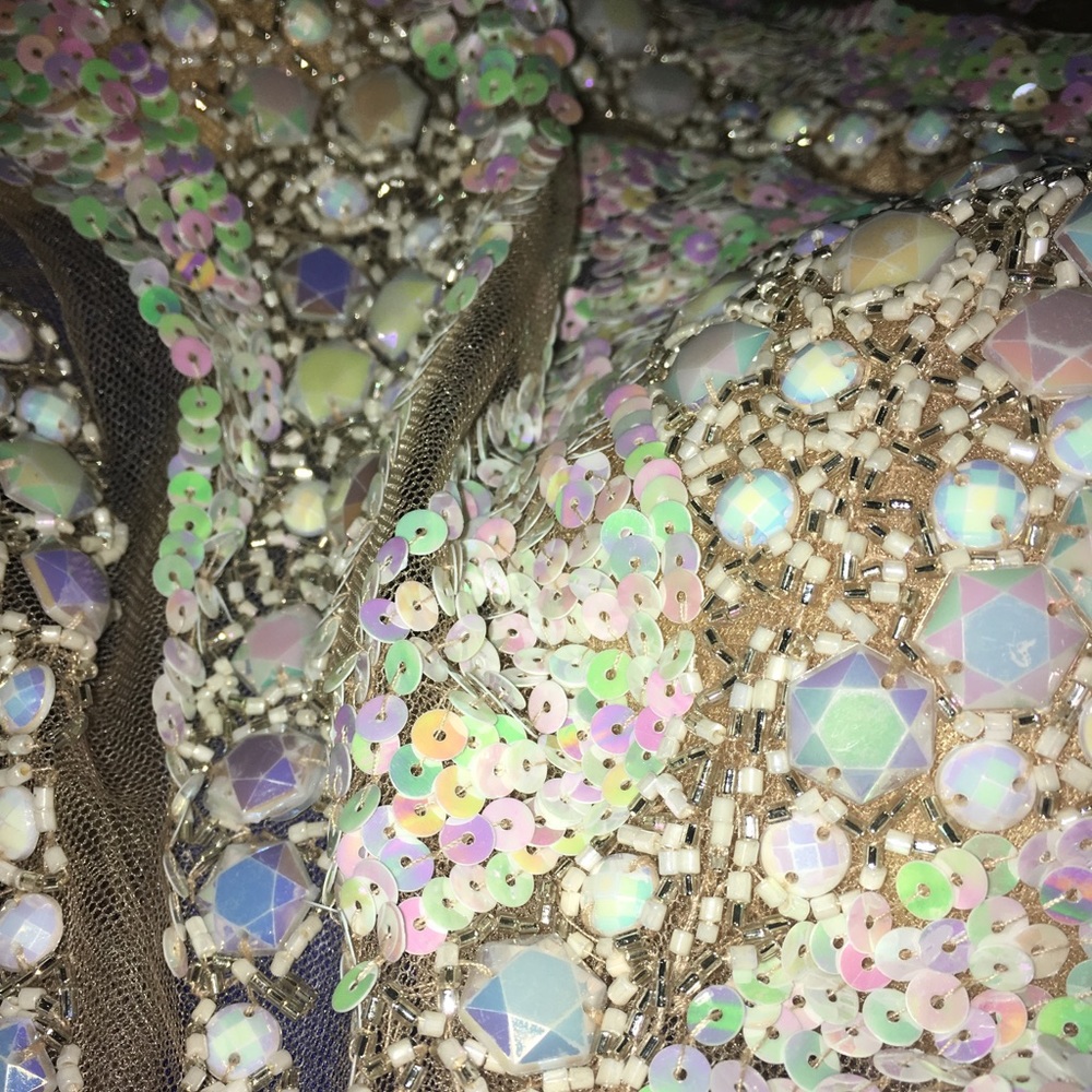 PROM DRESS - Picture 2 of 5
